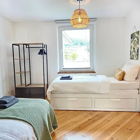Birdhouse - Big Living For 12 With Two Terraces, Bbqs, Kicker, Fitness