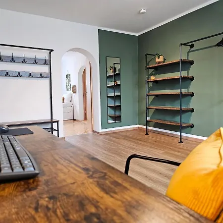 Birdhouse - Big Living For 12 With Two Terraces, Bbqs, Kicker, Fitness Дом отдыха Marburg