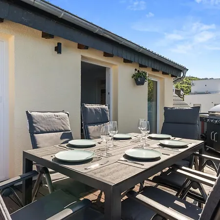 Birdhouse - Big Living For 12 With Two Terraces, Bbqs, Kicker, Fitness Holiday home