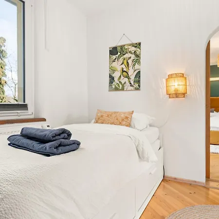 Birdhouse - Big Living For 12 With Two Terraces, Bbqs, Kicker, Fitness Ferienhaus