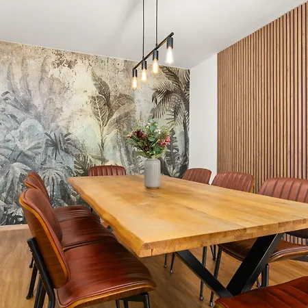 Ferienhaus Birdhouse - Big Living For 12 With Two Terraces, Bbqs, Kicker, Fitness