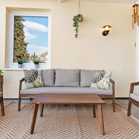 Birdhouse - Big Living For 12 With Two Terraces, Bbqs, Kicker, Fitness * Marburg