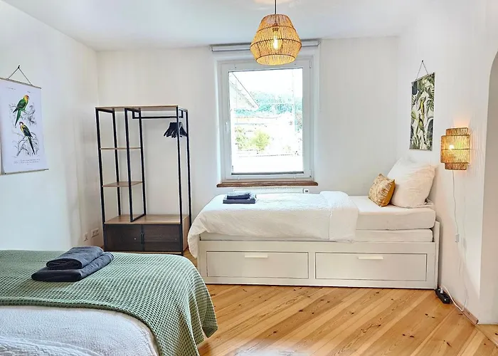 Birdhouse - Big Living For 12 With Two Terraces, Bbqs, Kicker, Fitness