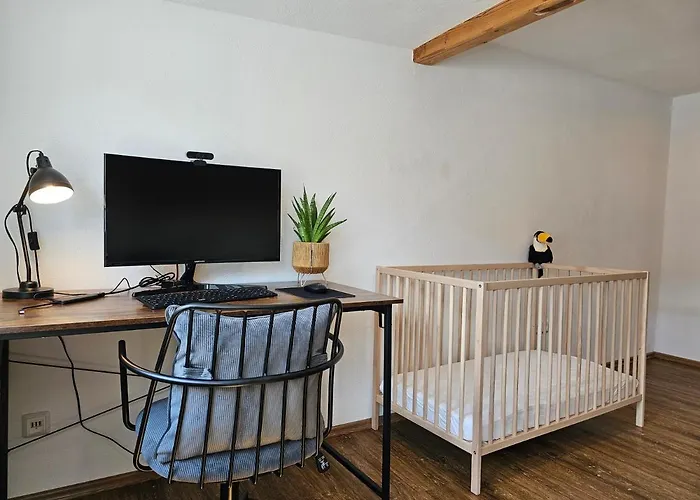 Birdhouse - Big Living For 12 With Two Terraces, Bbqs, Kicker, Fitness Nyaraló