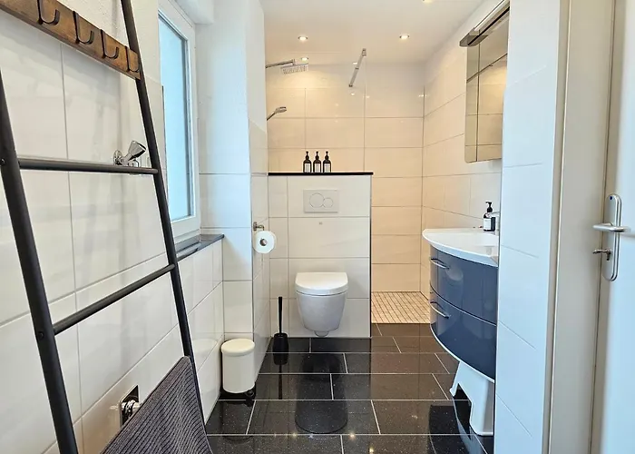 Birdhouse - Big Living For 12 With Two Terraces, Bbqs, Kicker, Fitness * Marburg