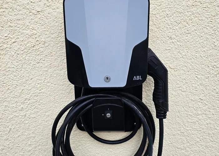 Birdhouse - Big Living For 12 With Two Terraces, Bbqs, Kicker, Fitness Nyaraló Marburg