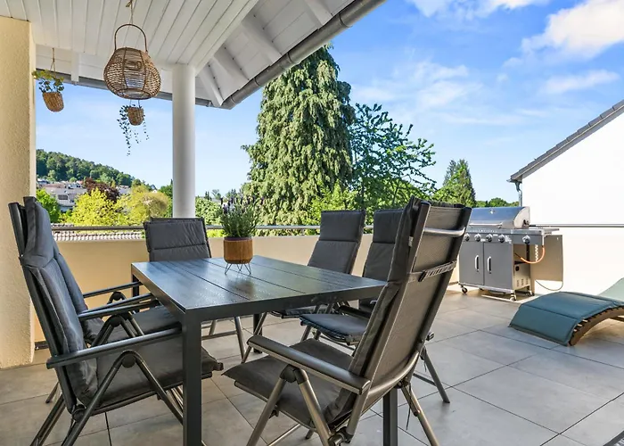 Nyaraló Birdhouse - Big Living For 12 With Two Terraces, Bbqs, Kicker, Fitness