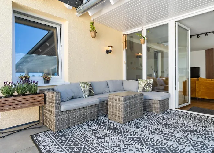 Birdhouse - Big Living For 12 With Two Terraces, Bbqs, Kicker, Fitness * Marburg