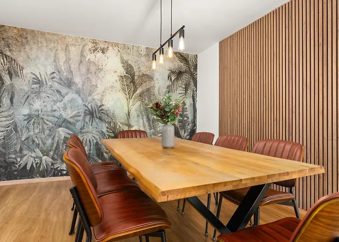 펜션 Birdhouse - Big Living For 12 With Two Terraces, Bbqs, Kicker, Fitness